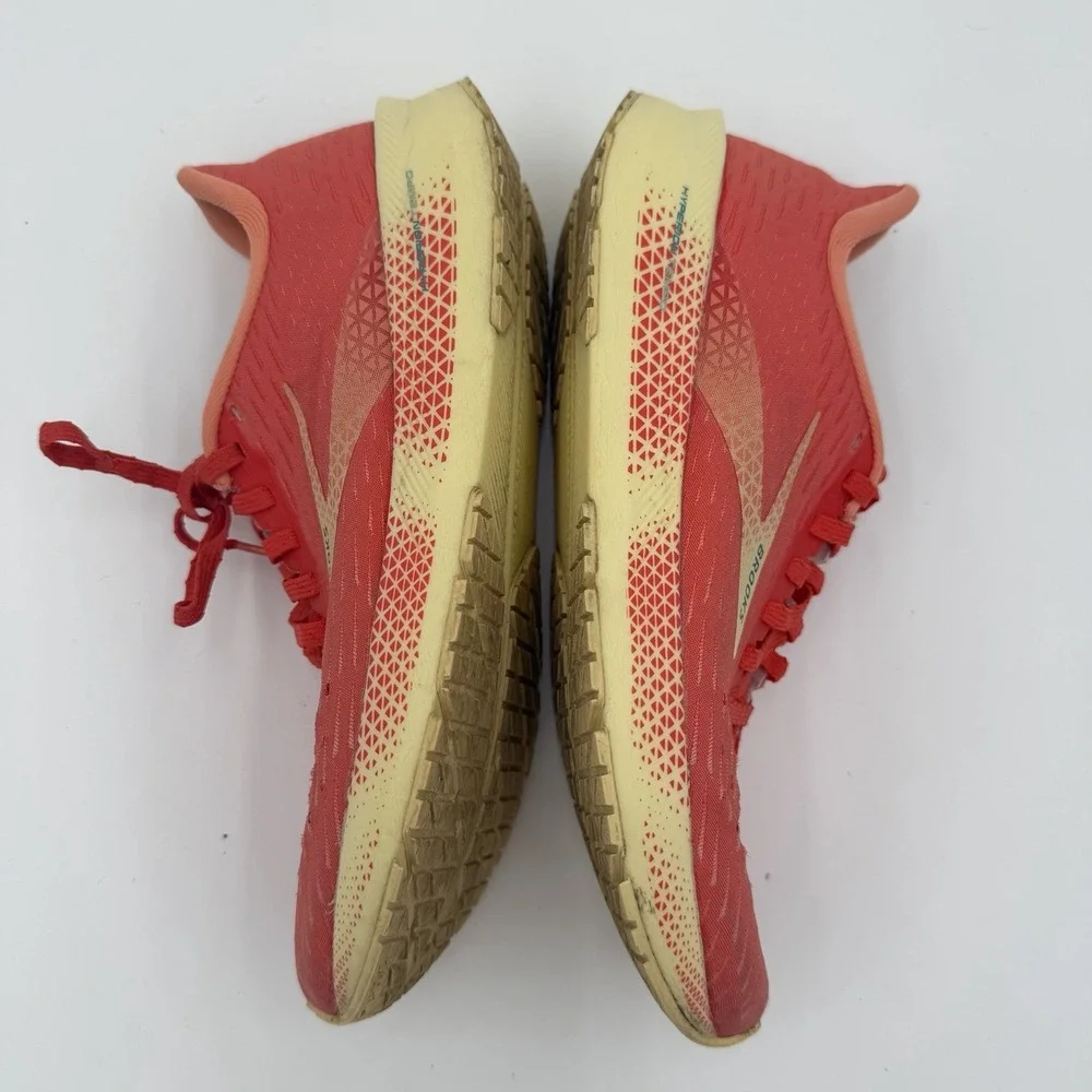 BROOKS Hyperion Tempo Women's Size 9.5 Coral‎ / Flan Running Shoes Athletic Gym